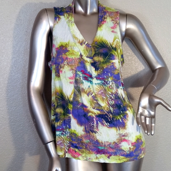 Simply Vera Vera Wang Tops - BEAUTIFUL SIMPLE VERA WANG TANK TOP